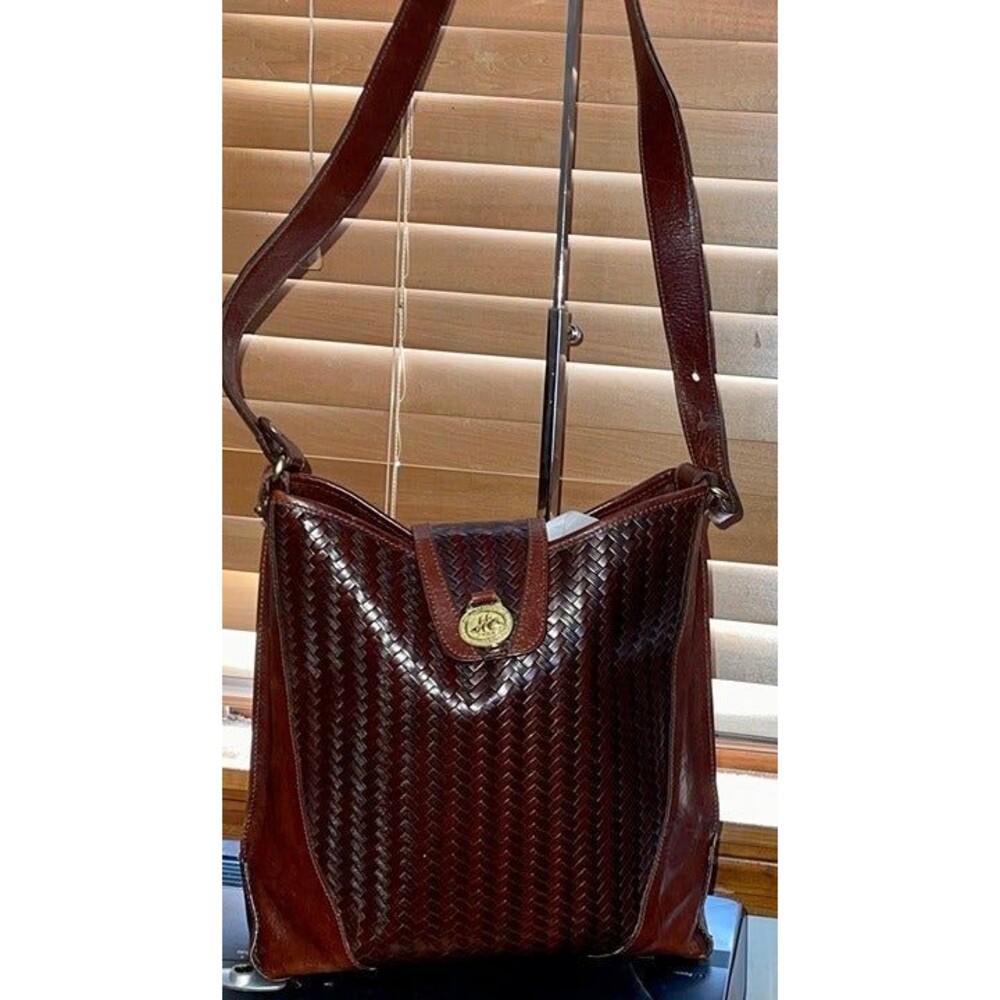 Brahmin Maroon & Brown Vintage Woven Bucket Bag